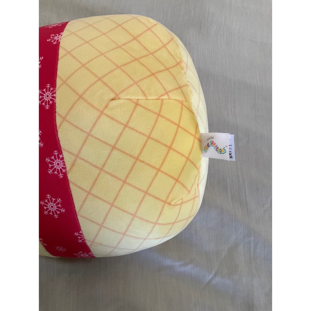 Squishmallow Maui Pineapple 12" Holiday Christmas Scarf NWT Kellytoy‎ - Picture 3 of 6